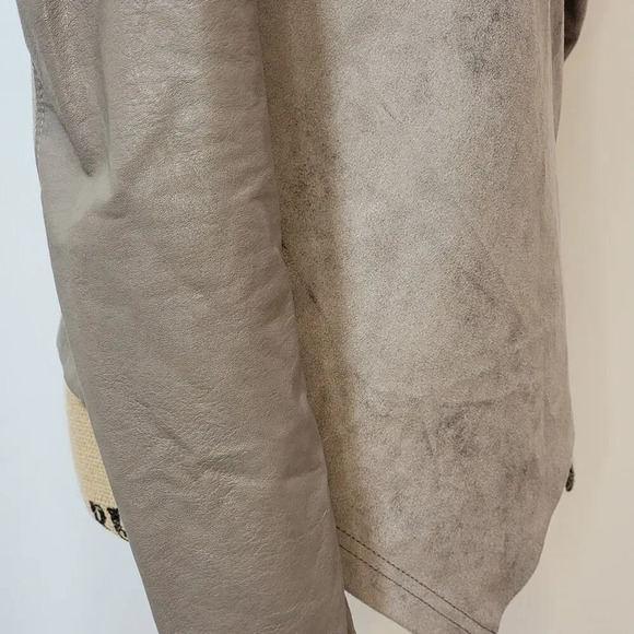 BLANK NYC Women's Drape Front Faux Suede Motorcycle Jacket Size XS Taupe - Picture 12 of 16